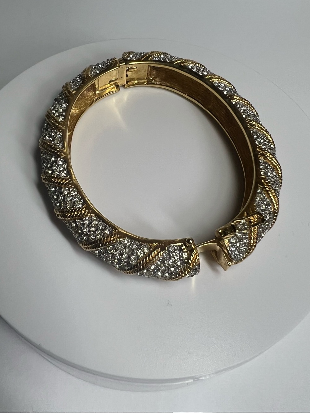 Vintage Ciner Rhinestone Rope Bangle Bracelet Gold Tone Pave Crystal Hinged